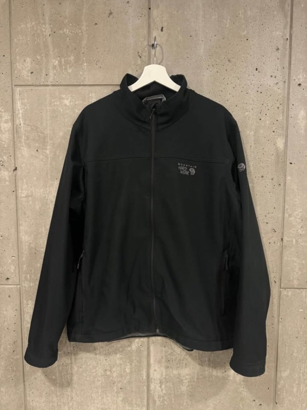 Mountain Hardwear Softshell Jacket Black Men’s XL Good Used Condition